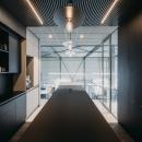 Partition with safety glass at the first floor at Wraptor in Nootdorp