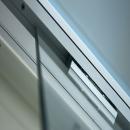Sliding door mechanism of a tampered glass door
