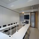Meeting room at Leiden University College The Hague Wijnhaven