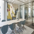Meeting room with double glass partition at BDO Eindhoven
