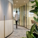 Single and double glass partition connection