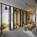 Quiet spaces created with the QbiQ iQ PRO Glass 100 in single glass version.