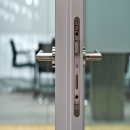 QbiQ lock in flush door KDG100D