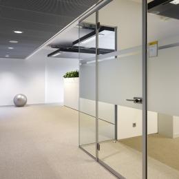 IQ-Single glass wall system at Minnaert University Utrecht 