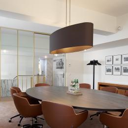 IQ-Single glass wall made of AluGold 01 colored frame