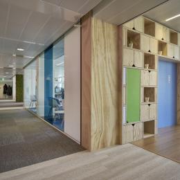 Office partition wall made of reused and recycled materials