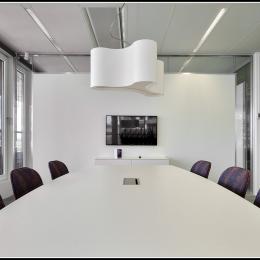 Office separating walls, partial glass and closed wall with high acoustic values