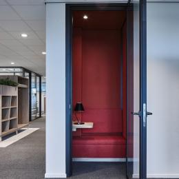 Phone box with high acoustic double glass door