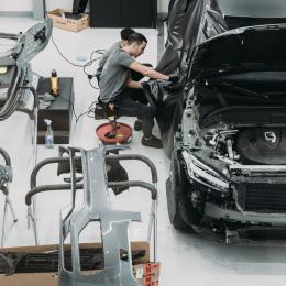 Man at work at Wraptor in Nootdorp
