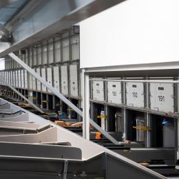 Distribution hall at DPD Oirschot