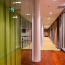 Glass partitions with high acoustic values at Centre Ceramique Maastricht