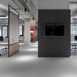 Area dividing walls  at Commvault in Utrecht