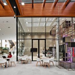 High partition walls with minimalistic profiles of QbiQ