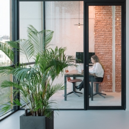 Glass partition at Greystone Antwerpen 