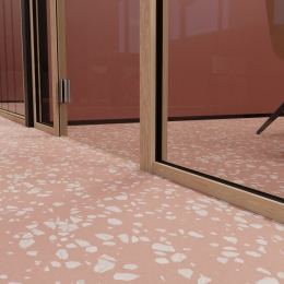 Single glass partition with wood
